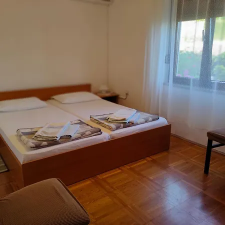 Aqua B Apartment